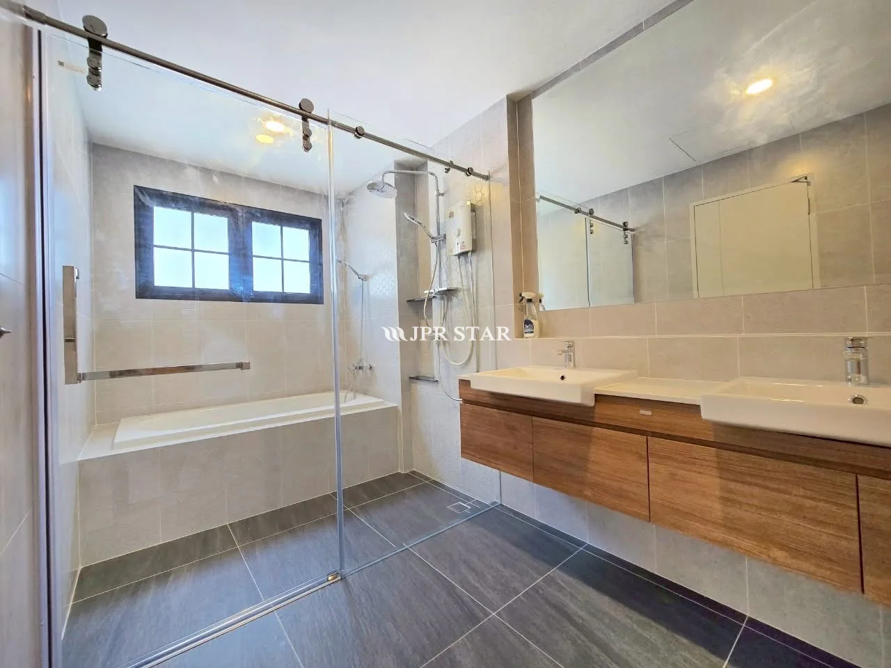 🌈 For Rent: Centro Bangna Phase 2 - 16