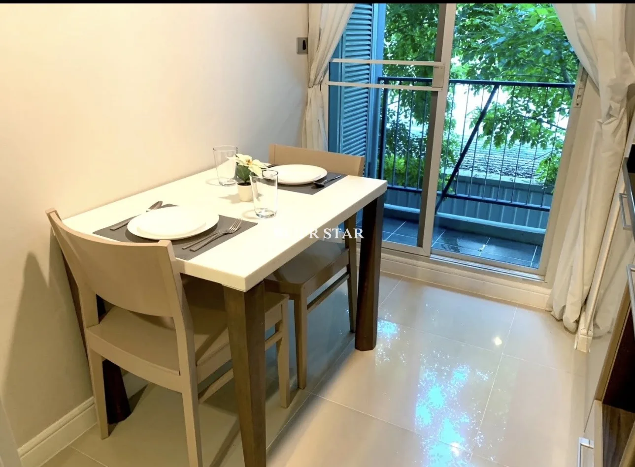 FOR RENT: THE CREST SUKHUMVIT 49 - 4