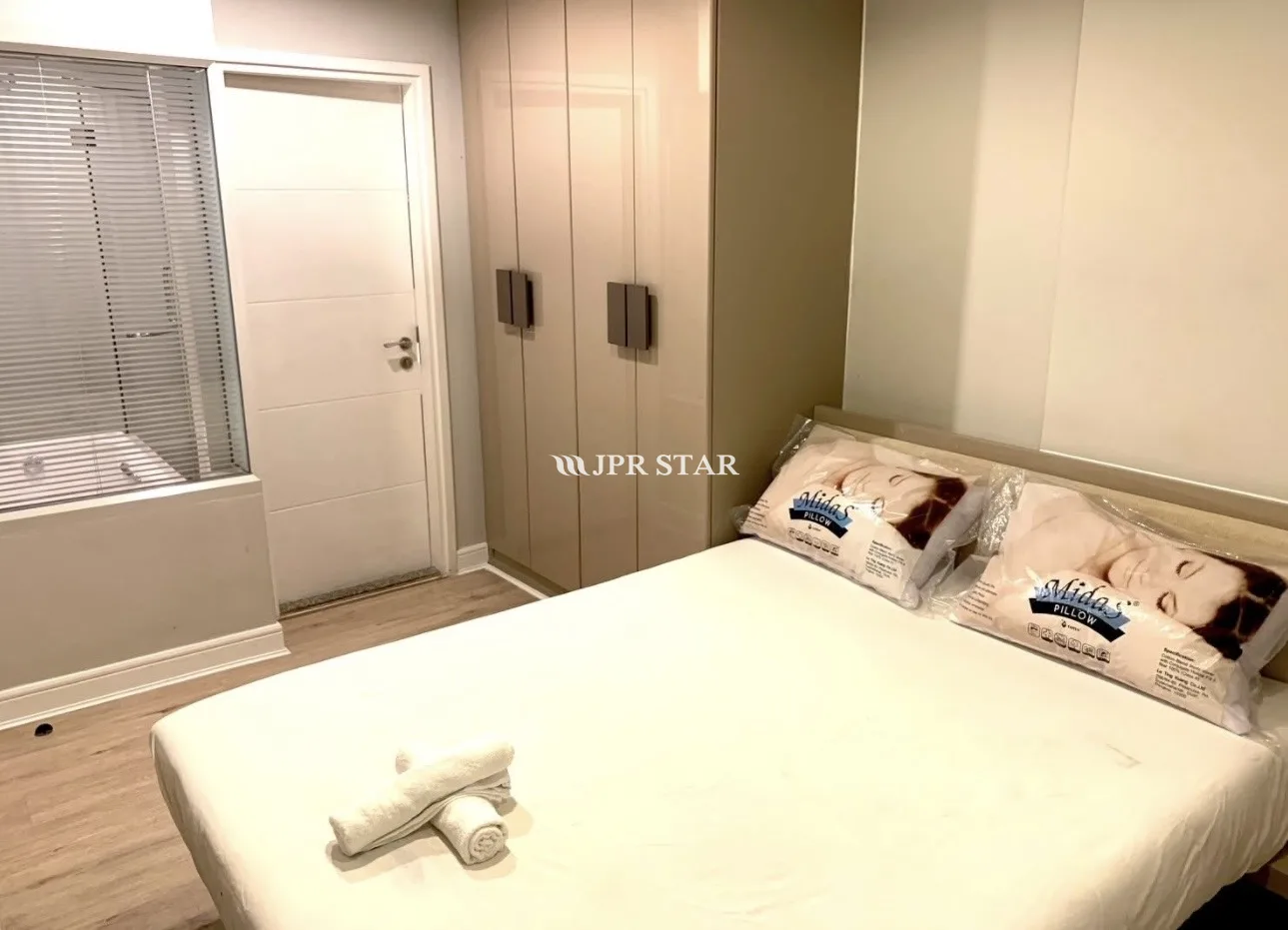 FOR RENT: THE CREST SUKHUMVIT 49 - 8