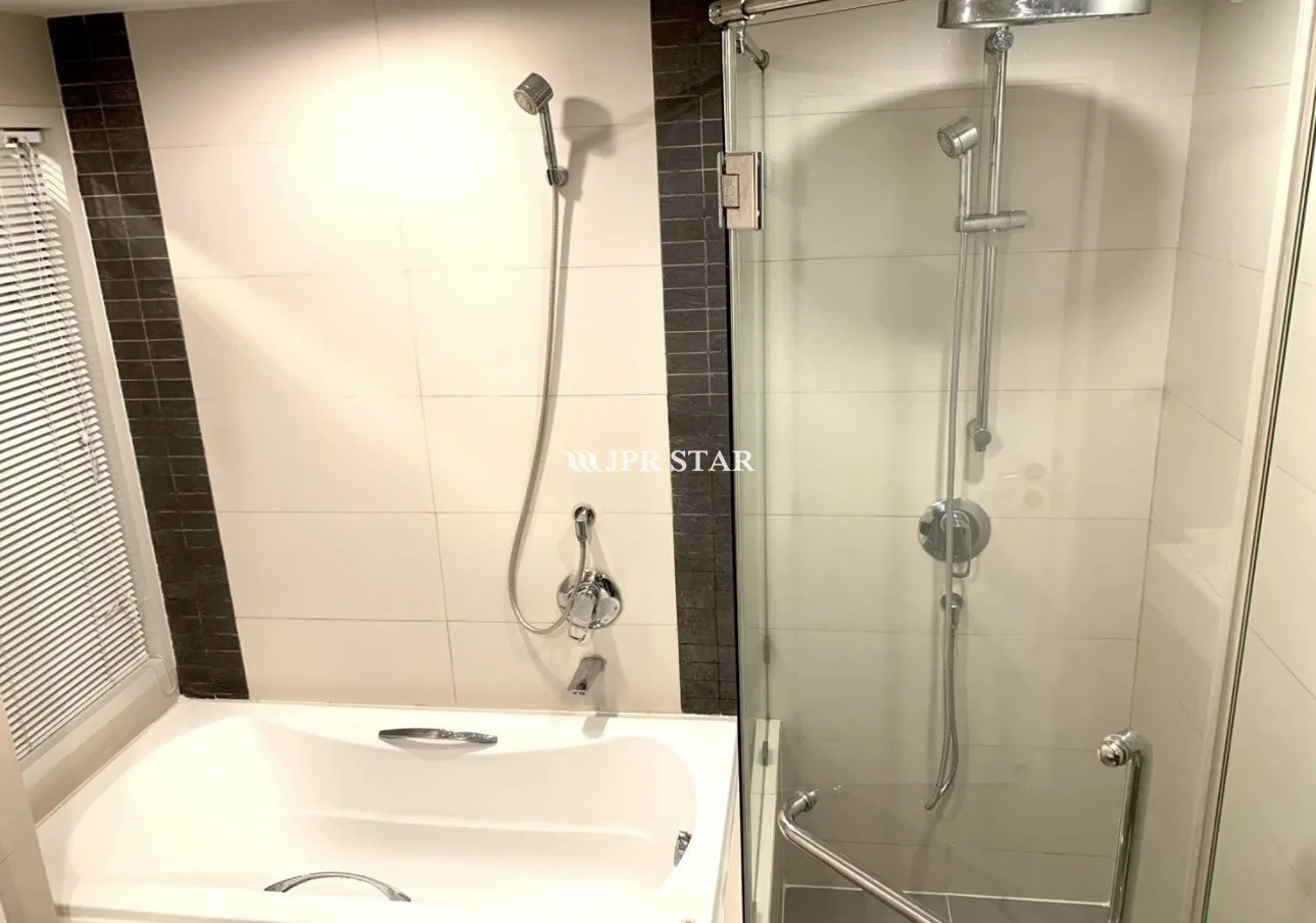 FOR RENT: THE CREST SUKHUMVIT 49 - 13
