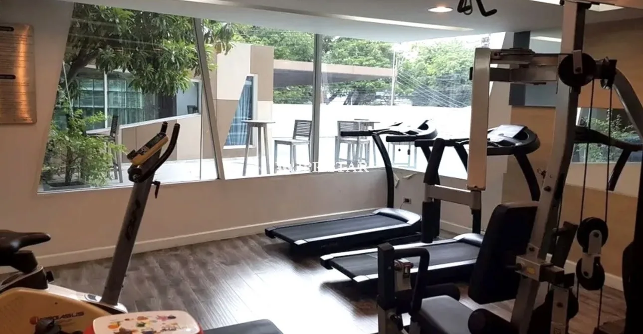 FOR RENT: THE CREST SUKHUMVIT 49 - 17