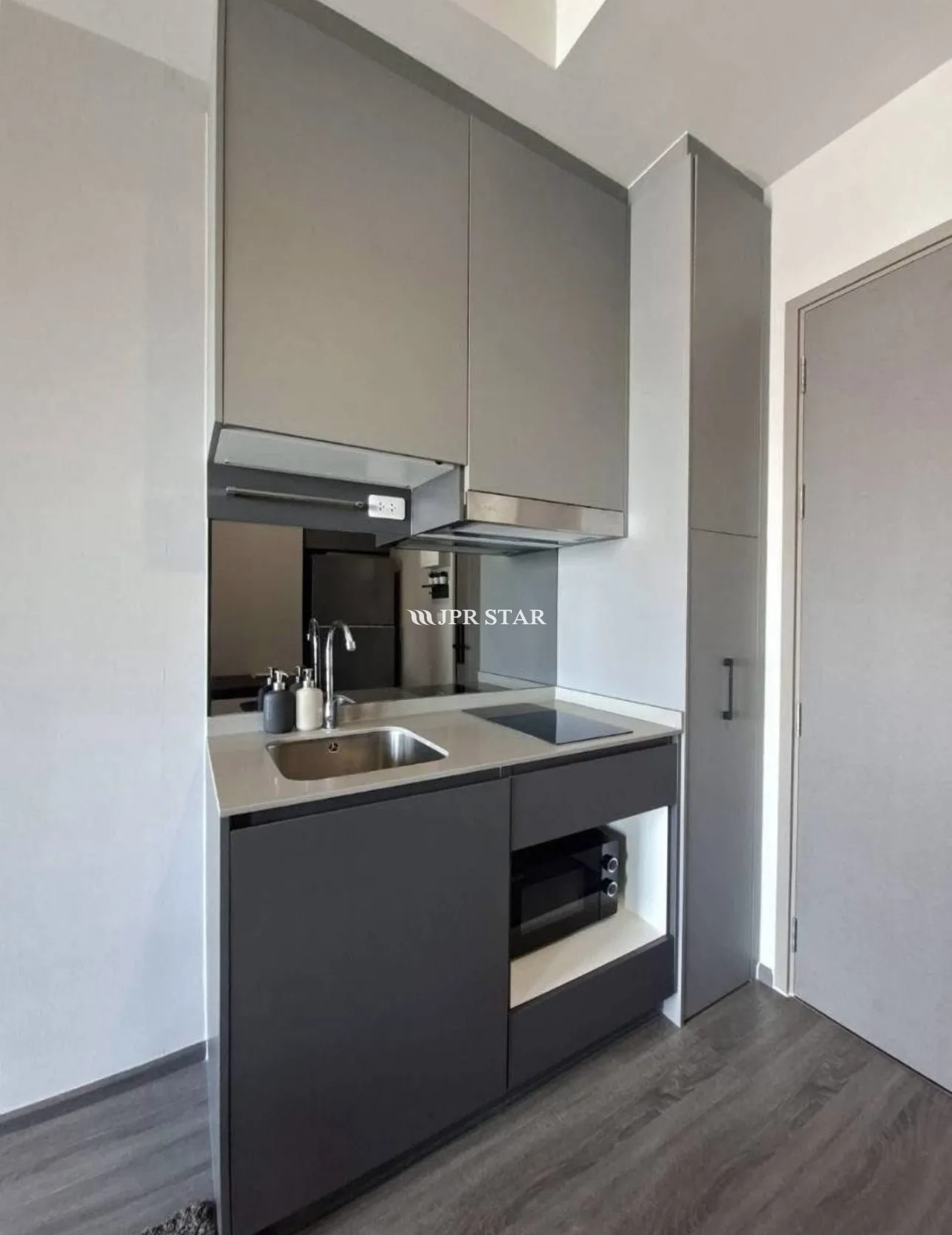 FOR RENT !!IDEO SUKHUMVIT - RAMA4 - 13