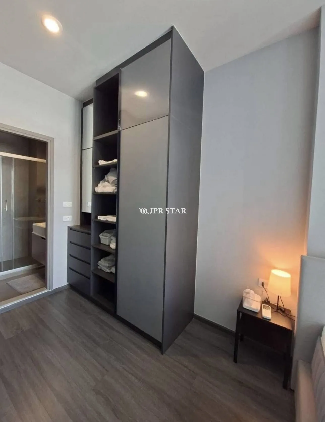 FOR RENT !!IDEO SUKHUMVIT - RAMA4 - 17