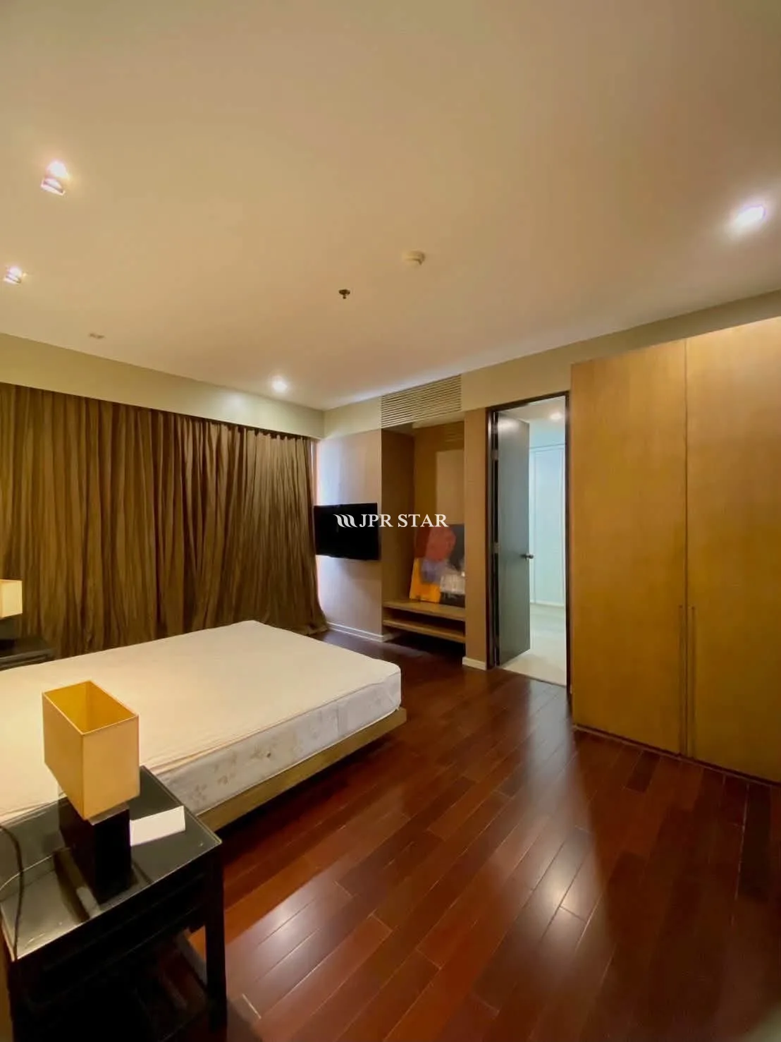 FOR RENT “CITY SMART CONDO” Sukhumvit 18 - 12