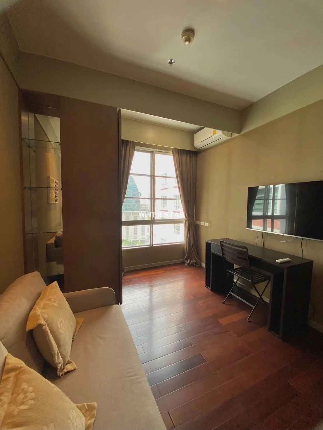 FOR RENT “CITY SMART CONDO” Sukhumvit 18 - 13
