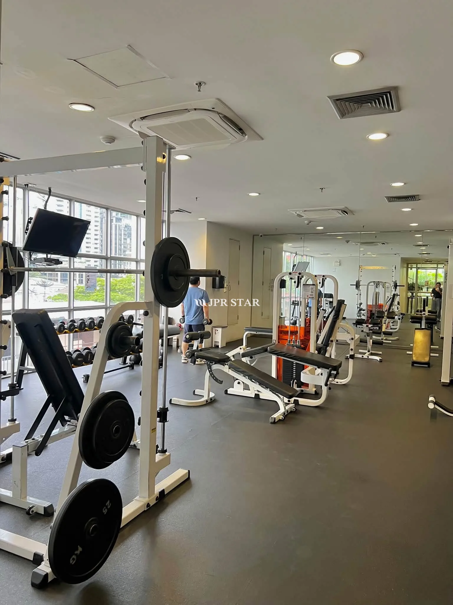 FOR RENT “CITY SMART CONDO” Sukhumvit 18 - 21
