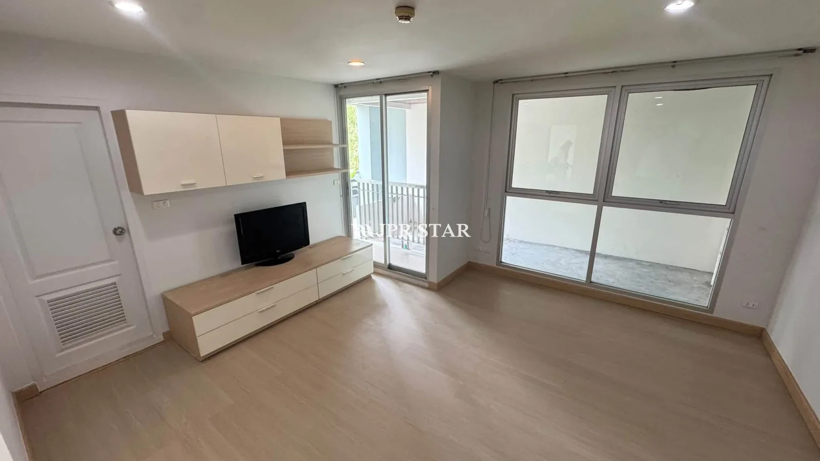 FOR SALE “ THE NICHE SUKHUMVIT 49”